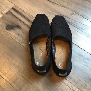 Toms Black Slip Ons - 7.5 lightly worn!